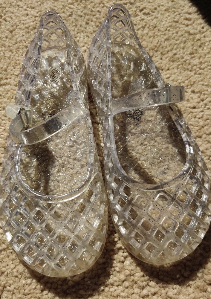 Lot of sz 11 girls shoes